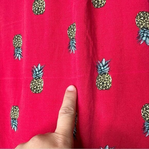 Torrid Harper Pineapple Print Pullover Top - Picture 12 of 13